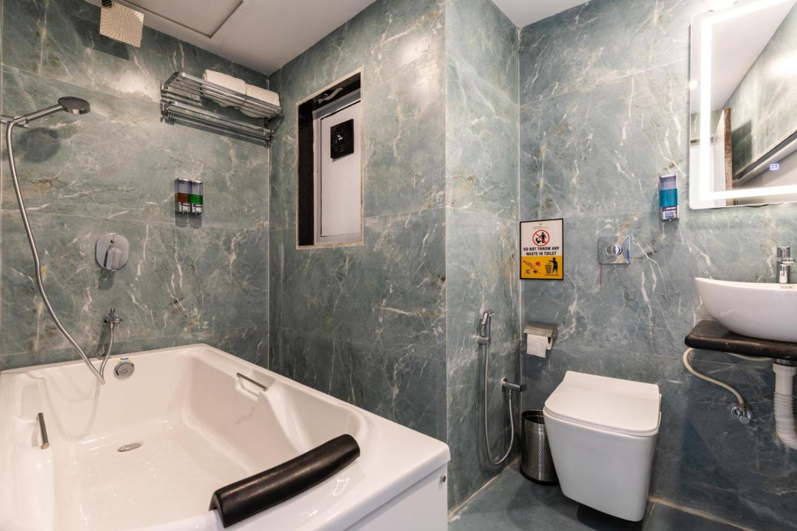 Hotel Windsor Castle Mumbai  Buitenkant foto
