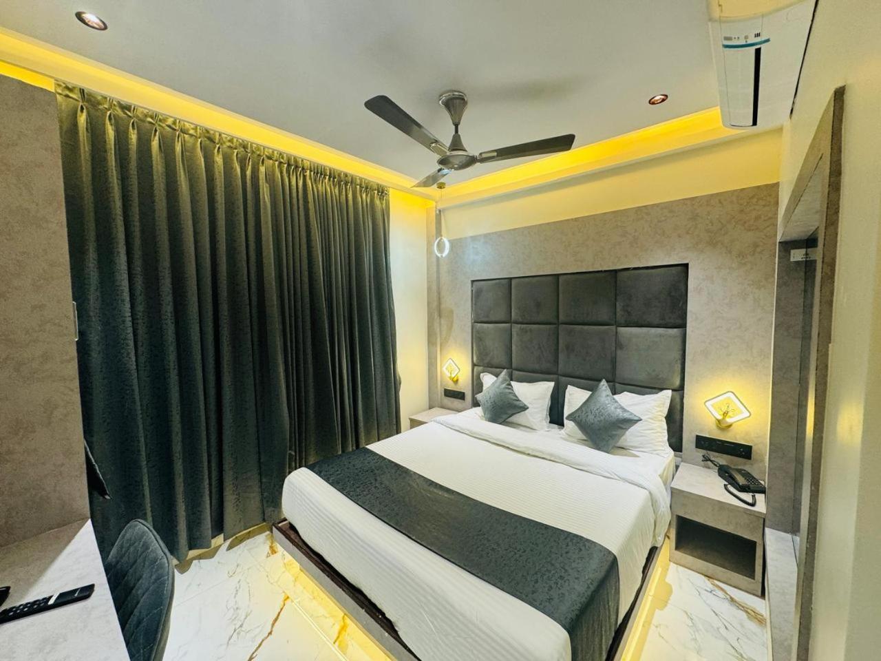Hotel Windsor Castle Mumbai  Buitenkant foto