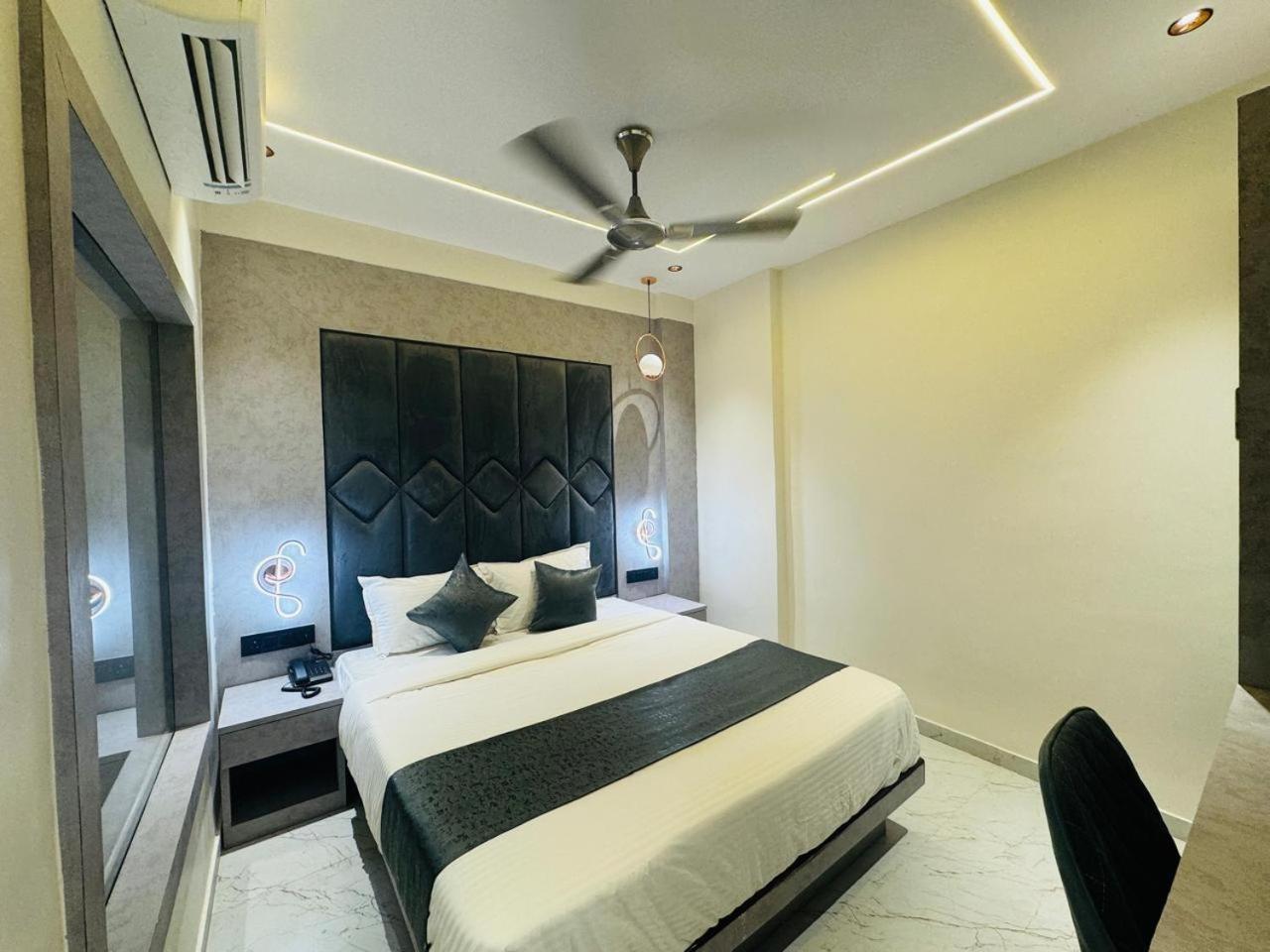Hotel Windsor Castle Mumbai  Buitenkant foto